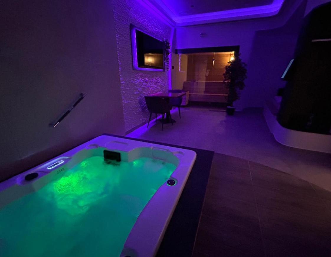 Me And Spa Дюссельдорф Экстерьер фото