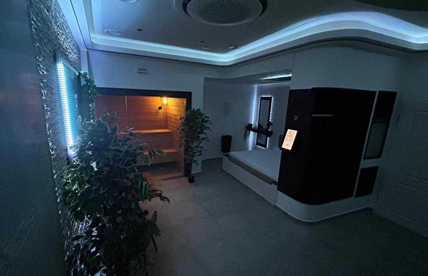 Me And Spa Дюссельдорф Экстерьер фото